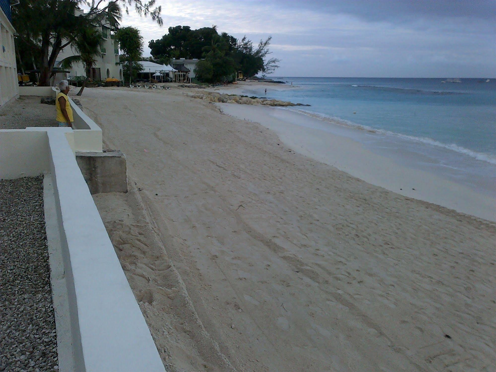 Starfish Discovery Bay Holetown Extérieur photo