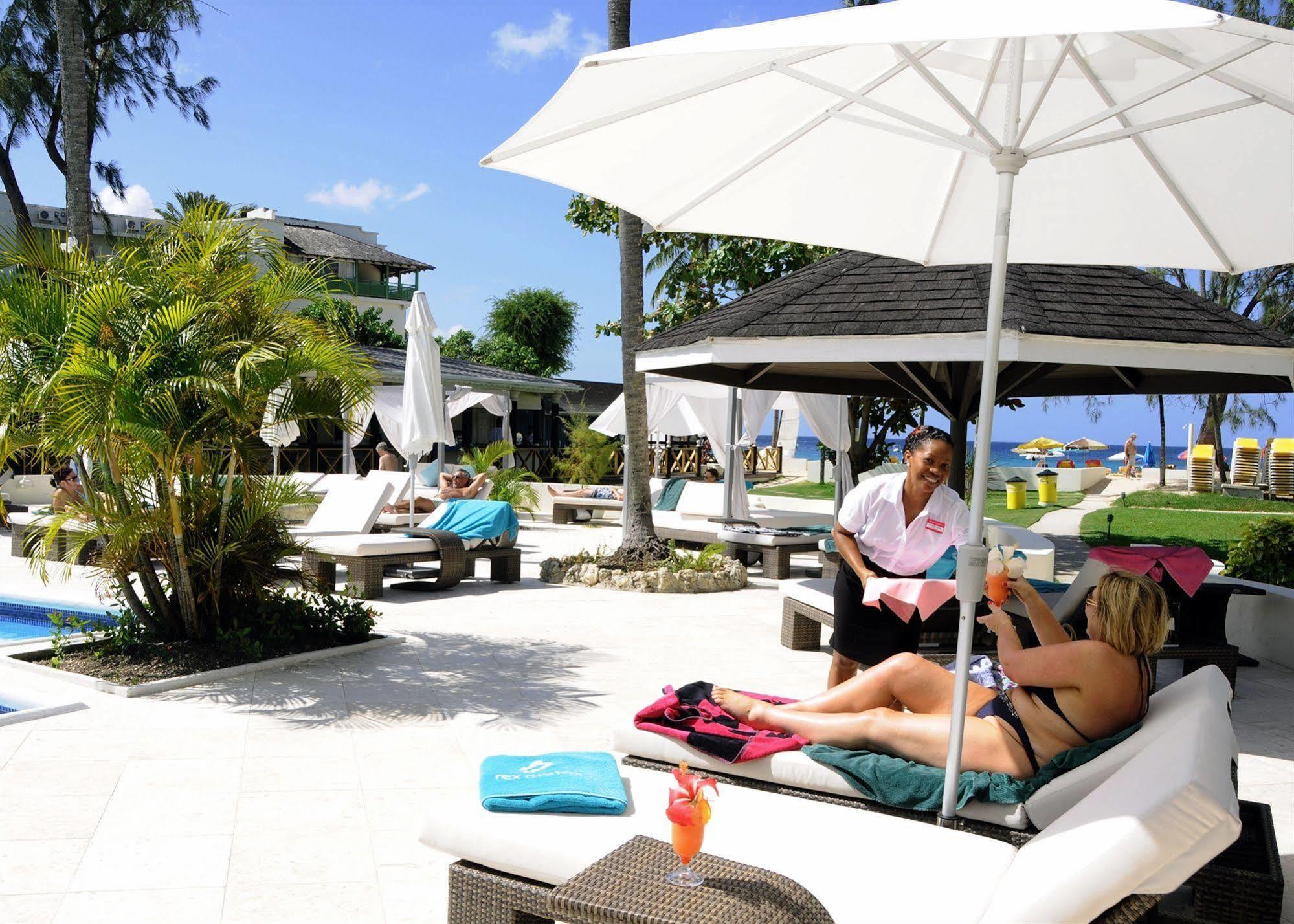 Starfish Discovery Bay Holetown Extérieur photo