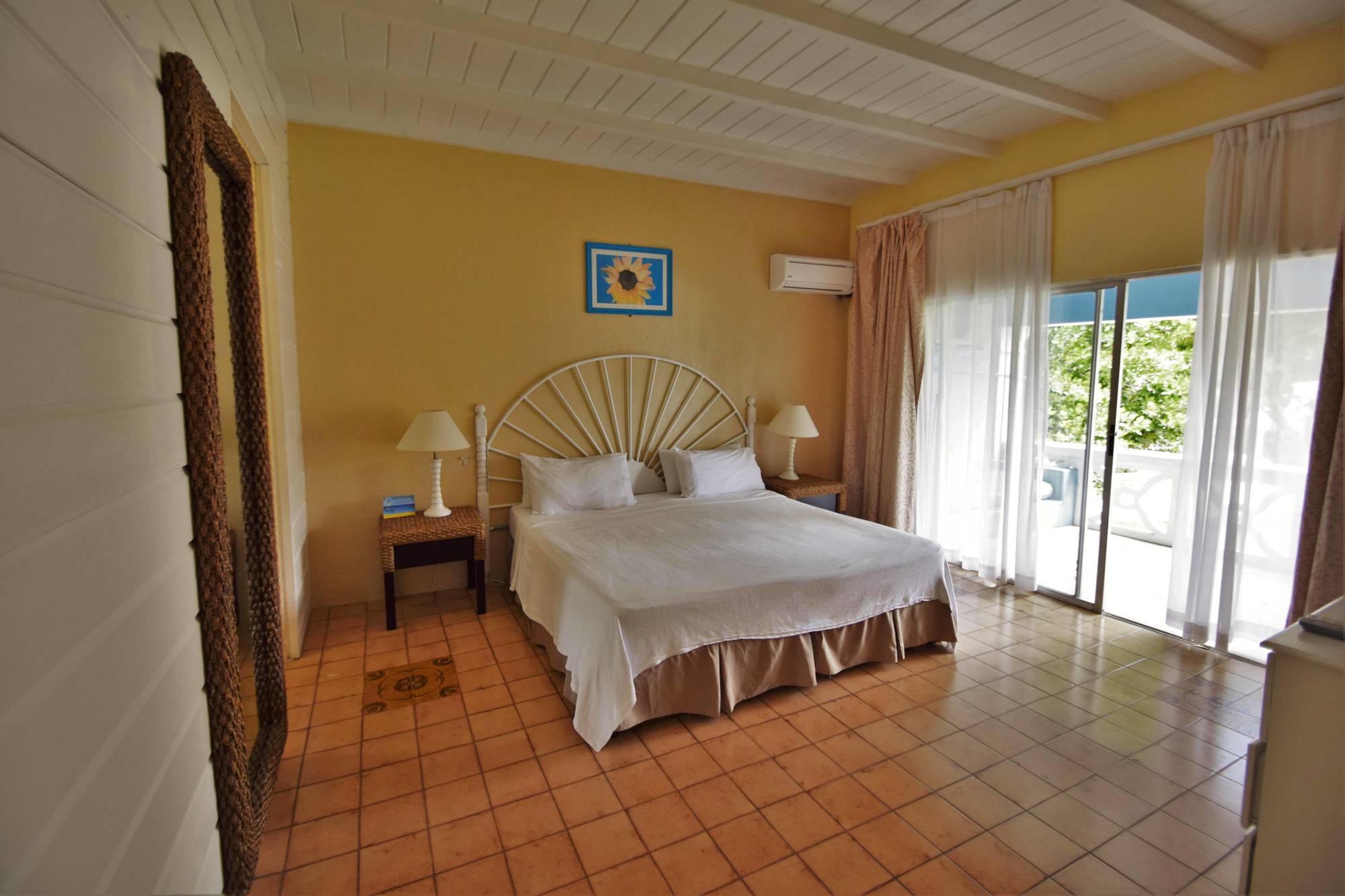 Starfish Discovery Bay Holetown Extérieur photo
